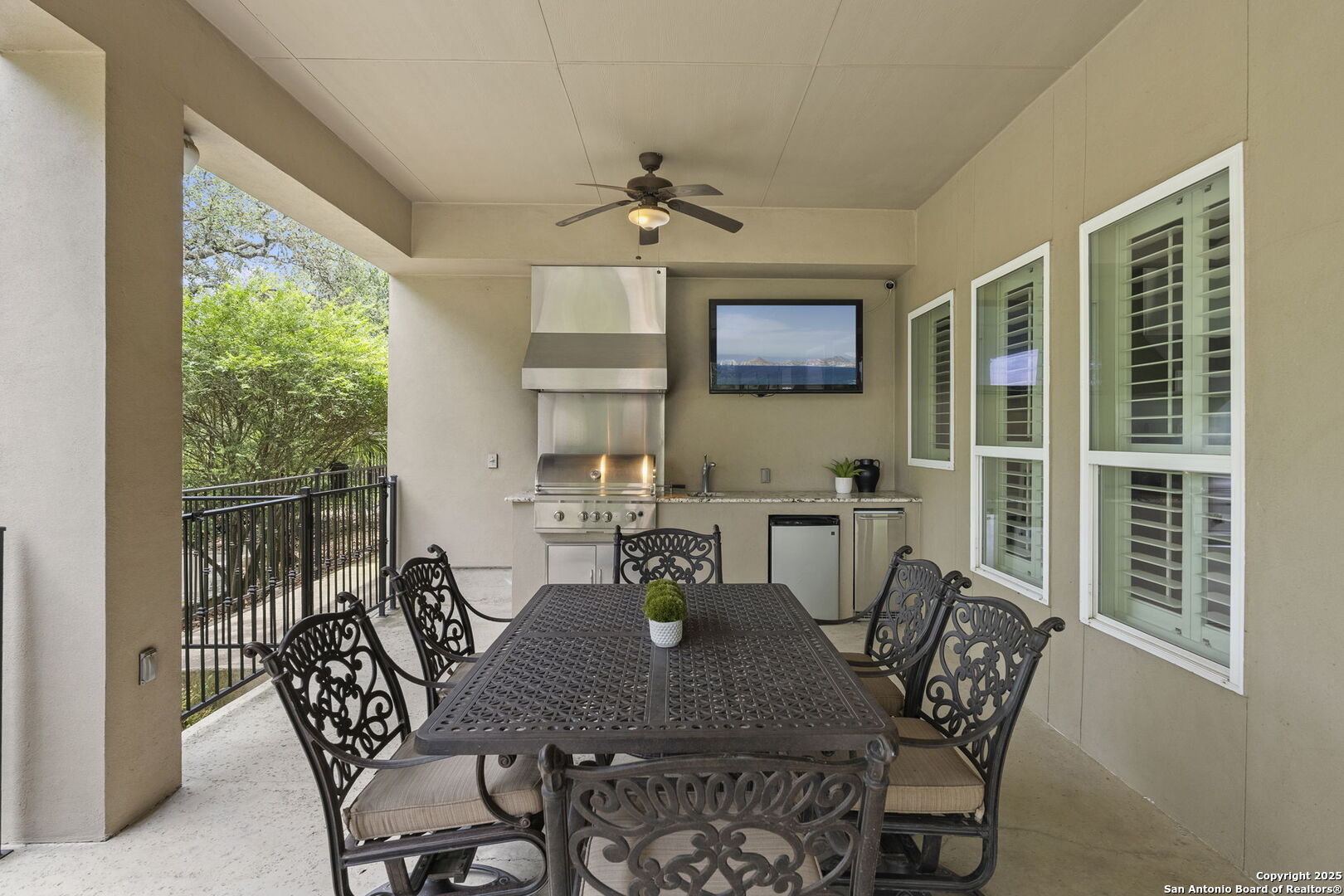 8532 Alydar Cir