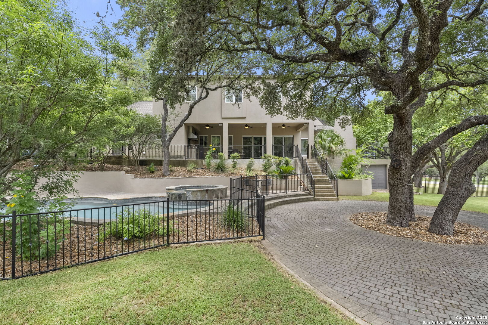 8532 Alydar Cir