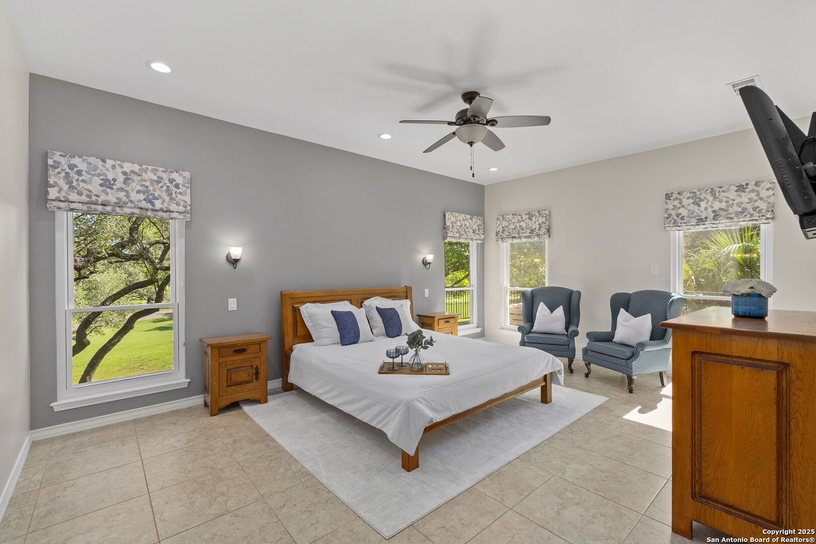8532 Alydar Cir