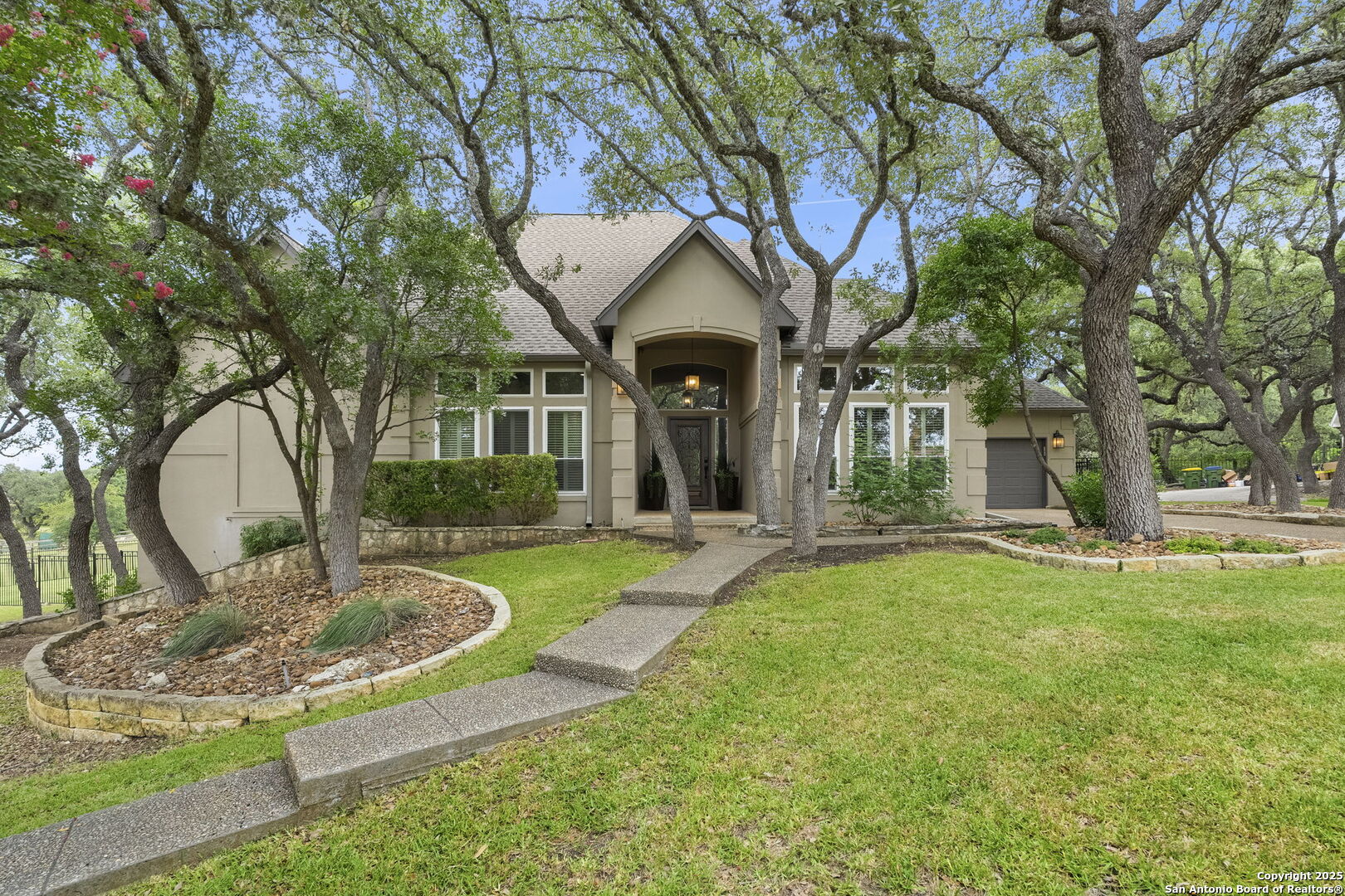 8532 Alydar Cir