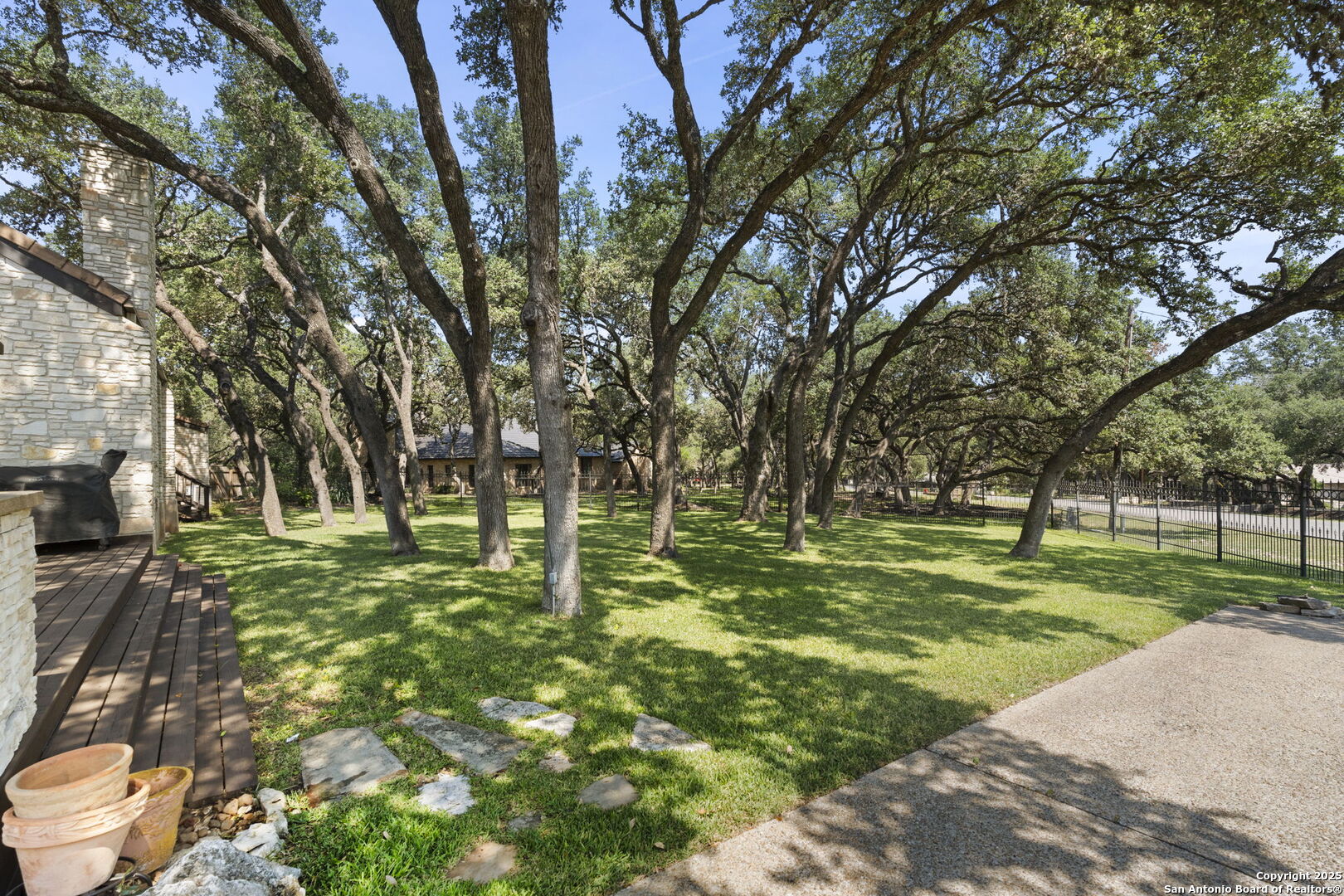 8707 Paisano Pass
