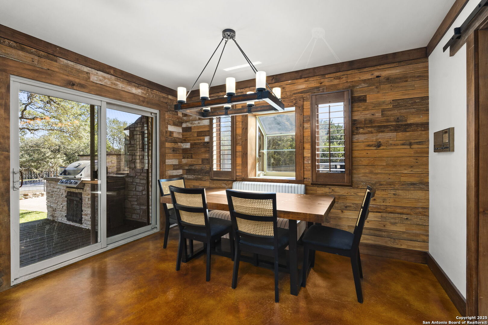 8707 Paisano Pass