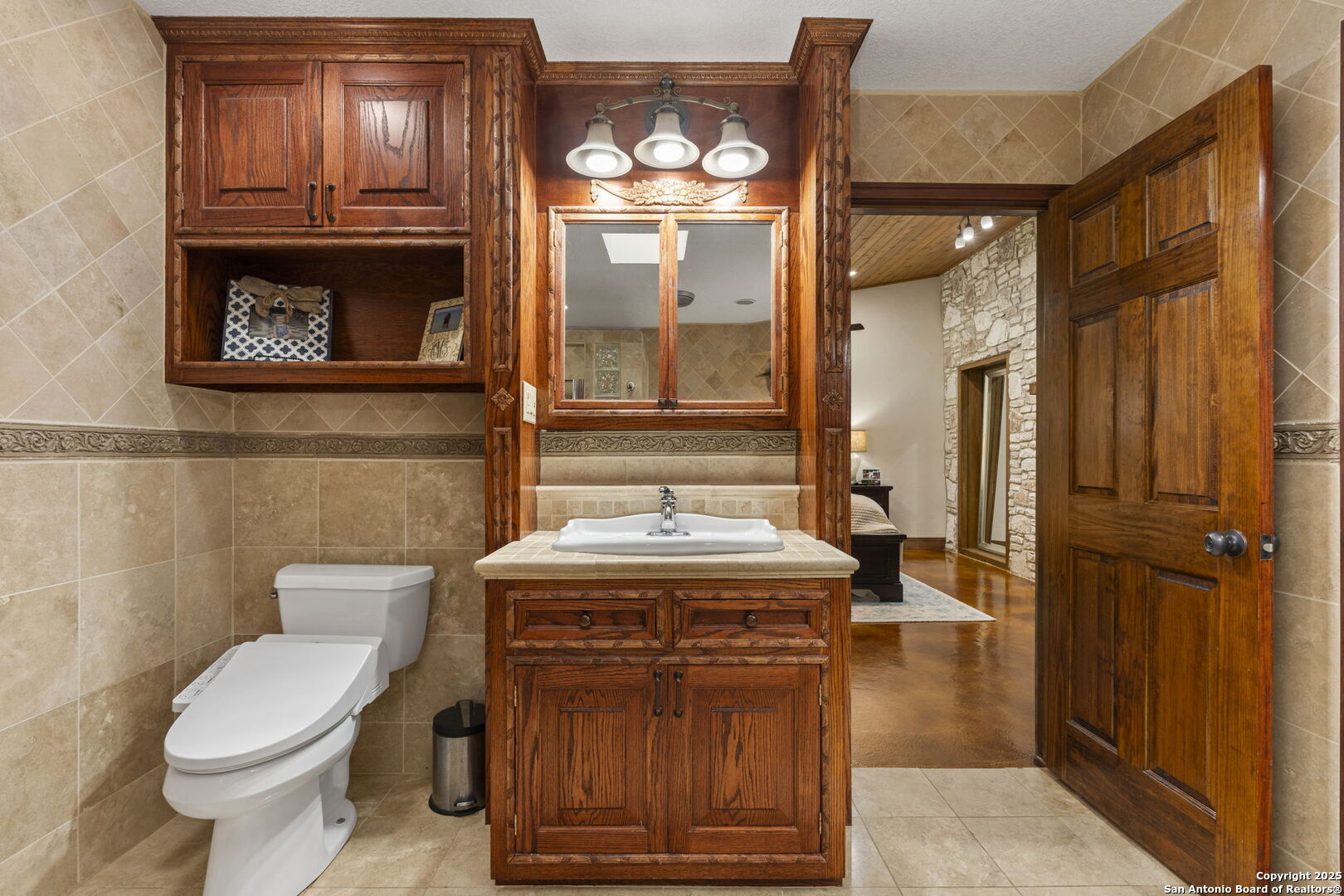 8707 Paisano Pass