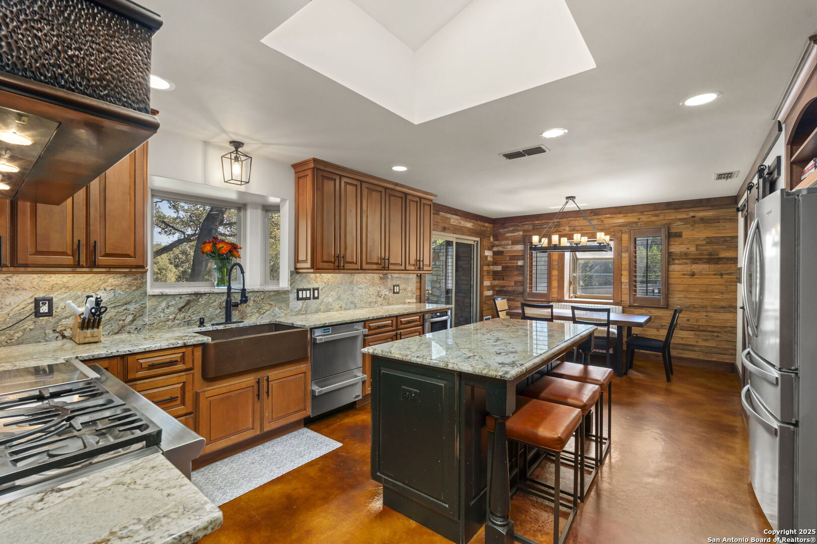 8707 Paisano Pass