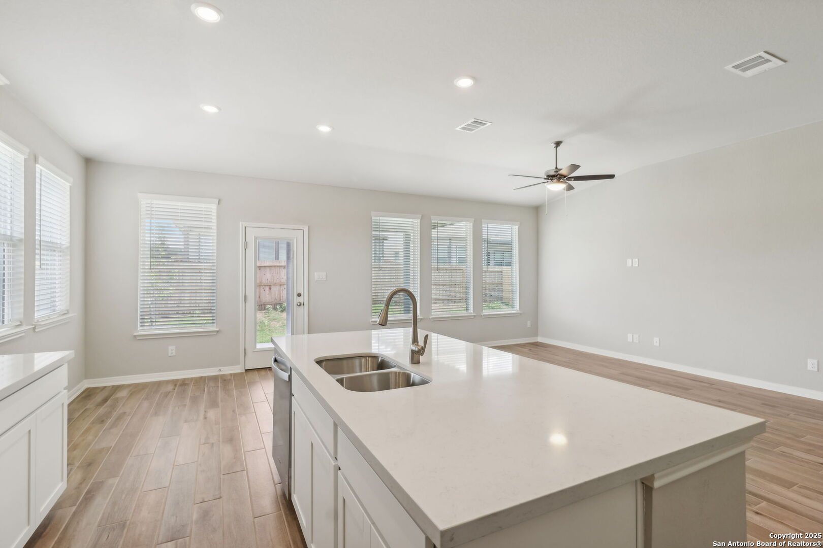 29507 Arrowtooth Blvd