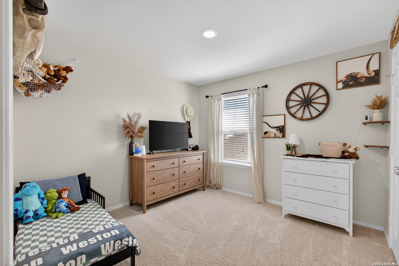 13740 Redtail Landing