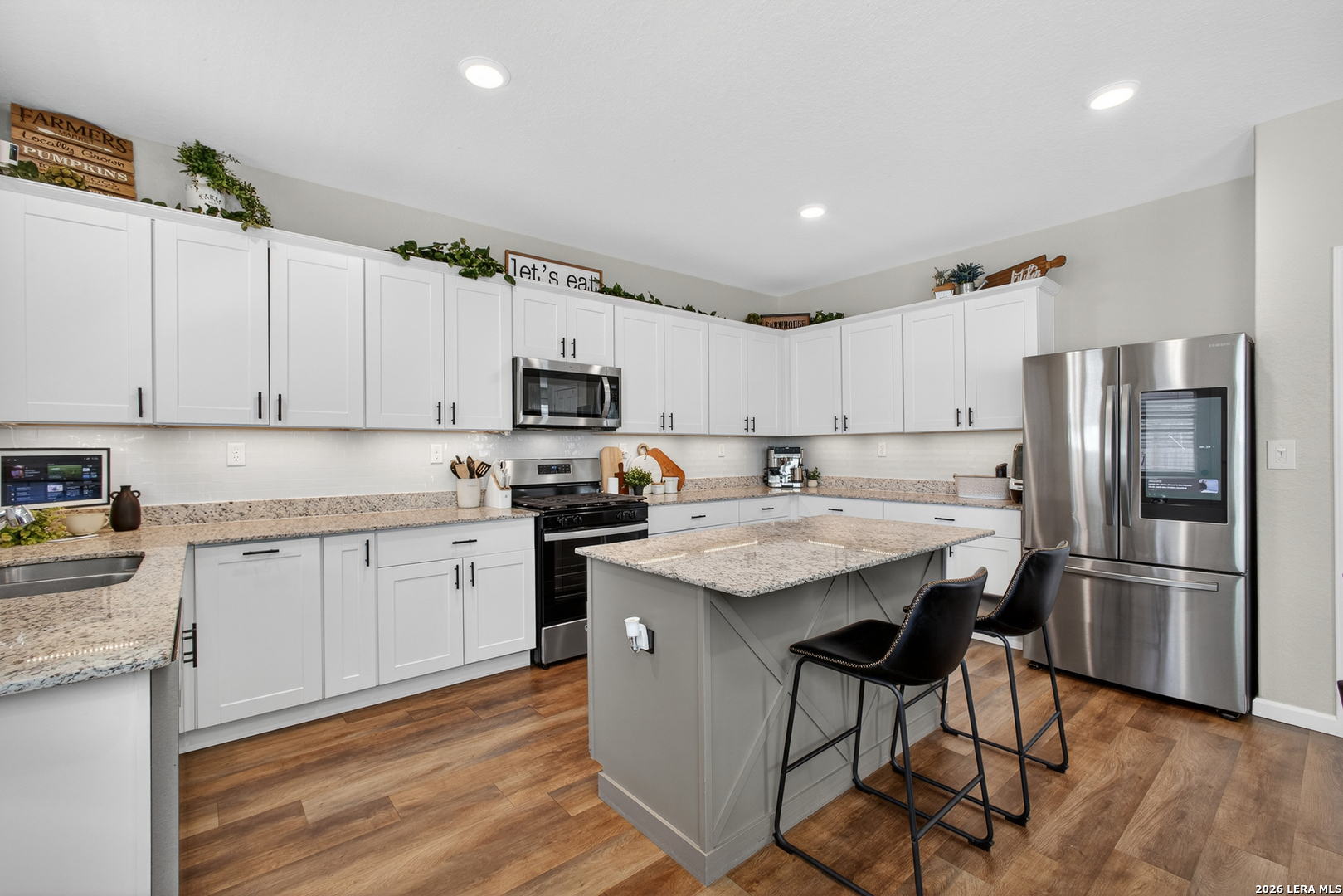 13740 Redtail Landing