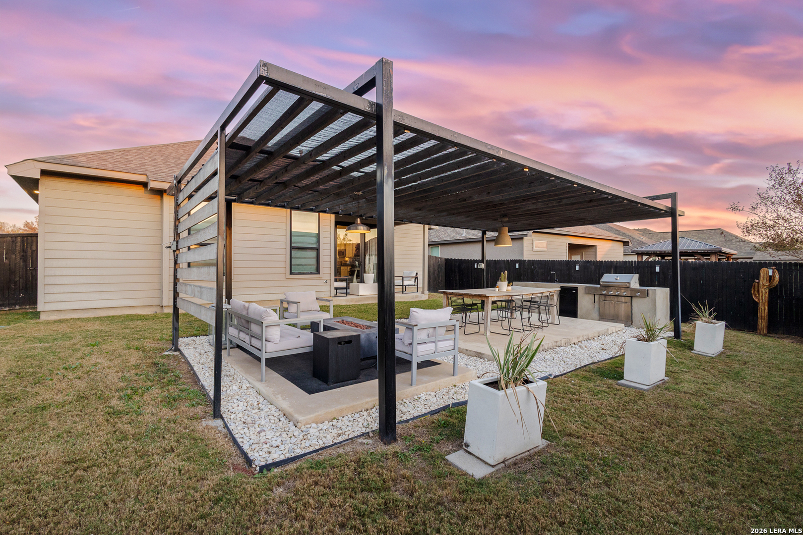 3922 Brazos Bend