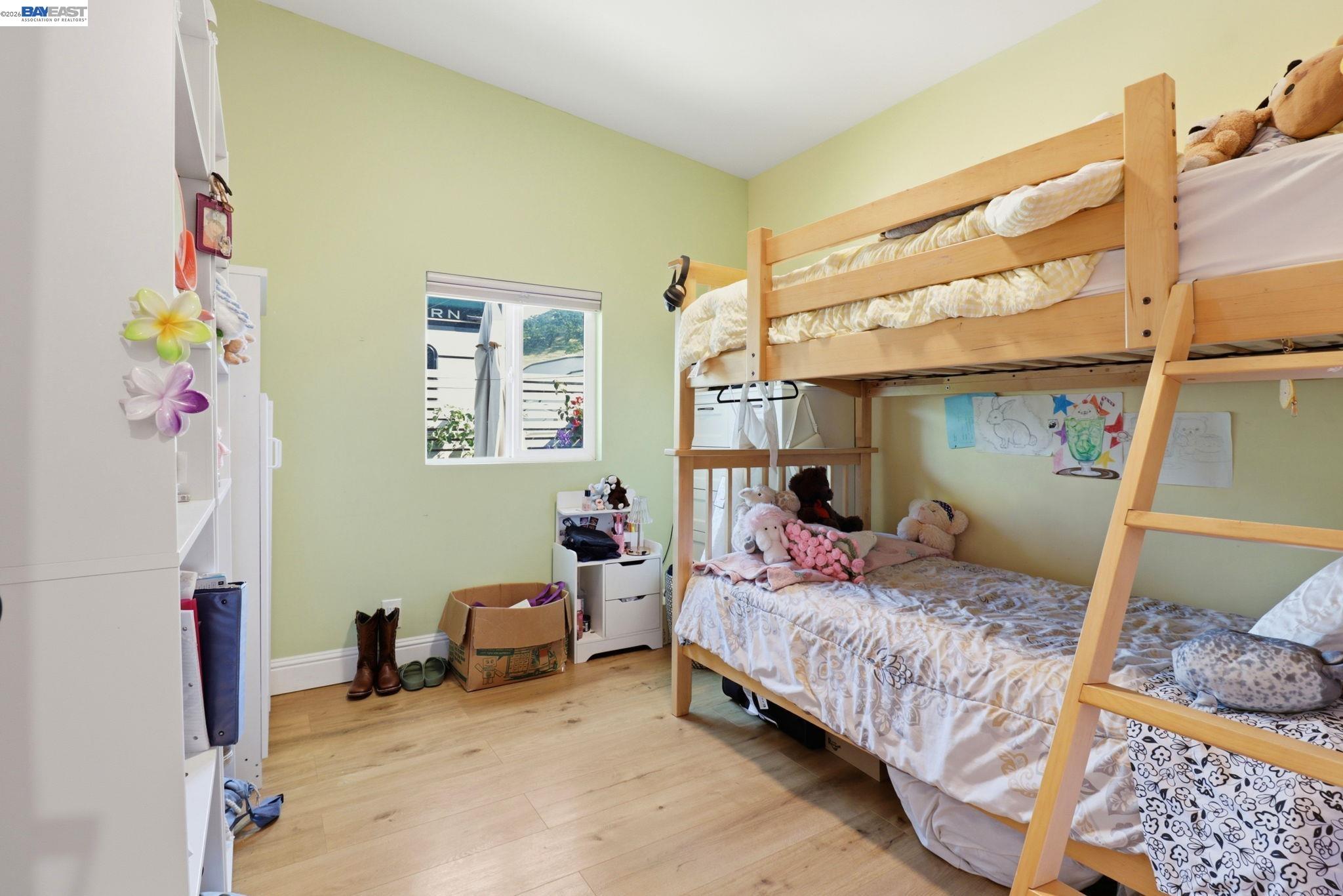 1530 Armstrong # 75