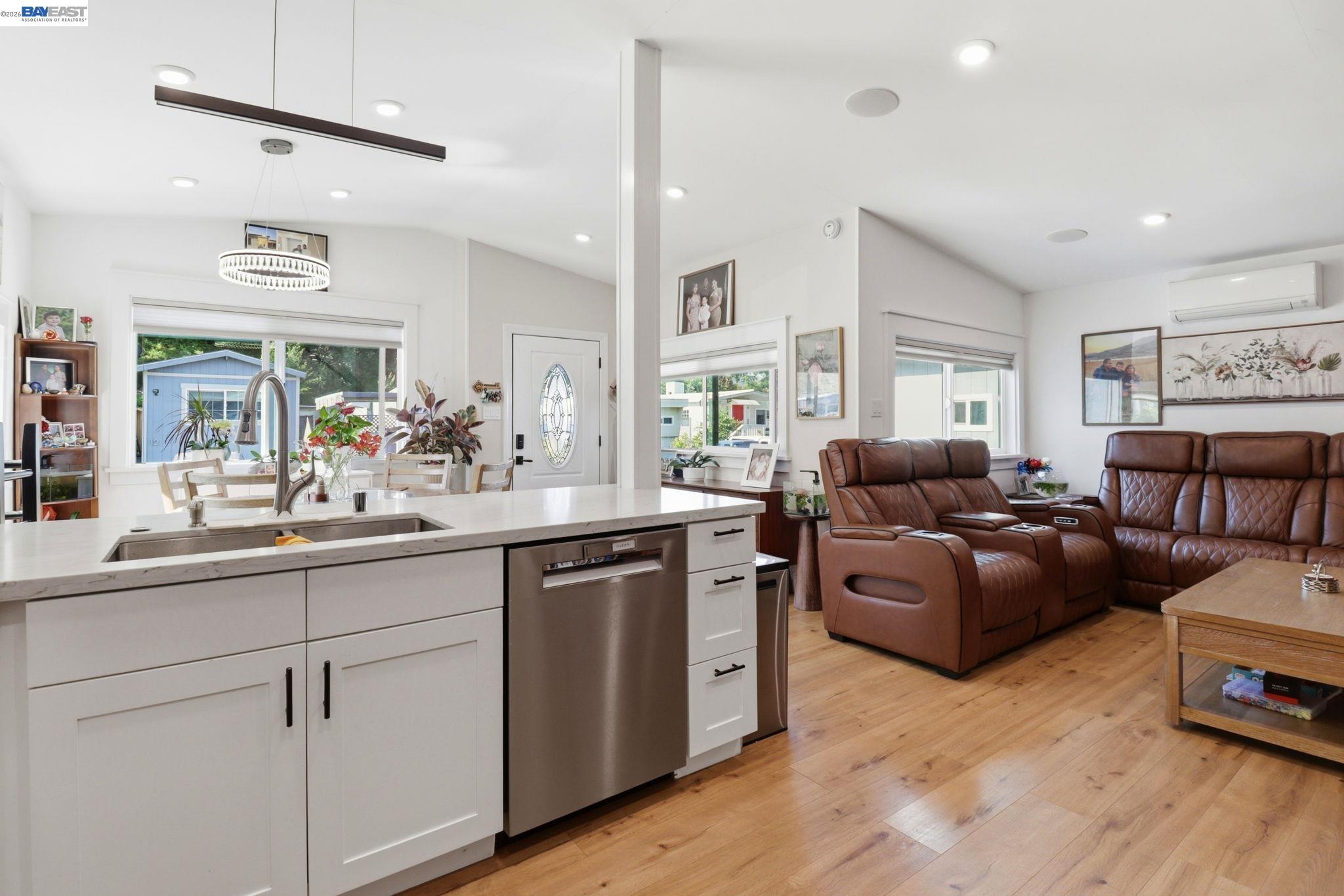 1530 Armstrong # 75
