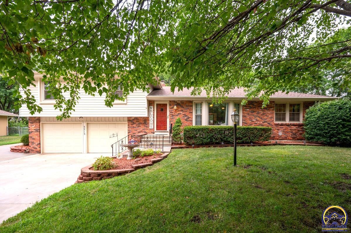 3213 SE Arbor DR