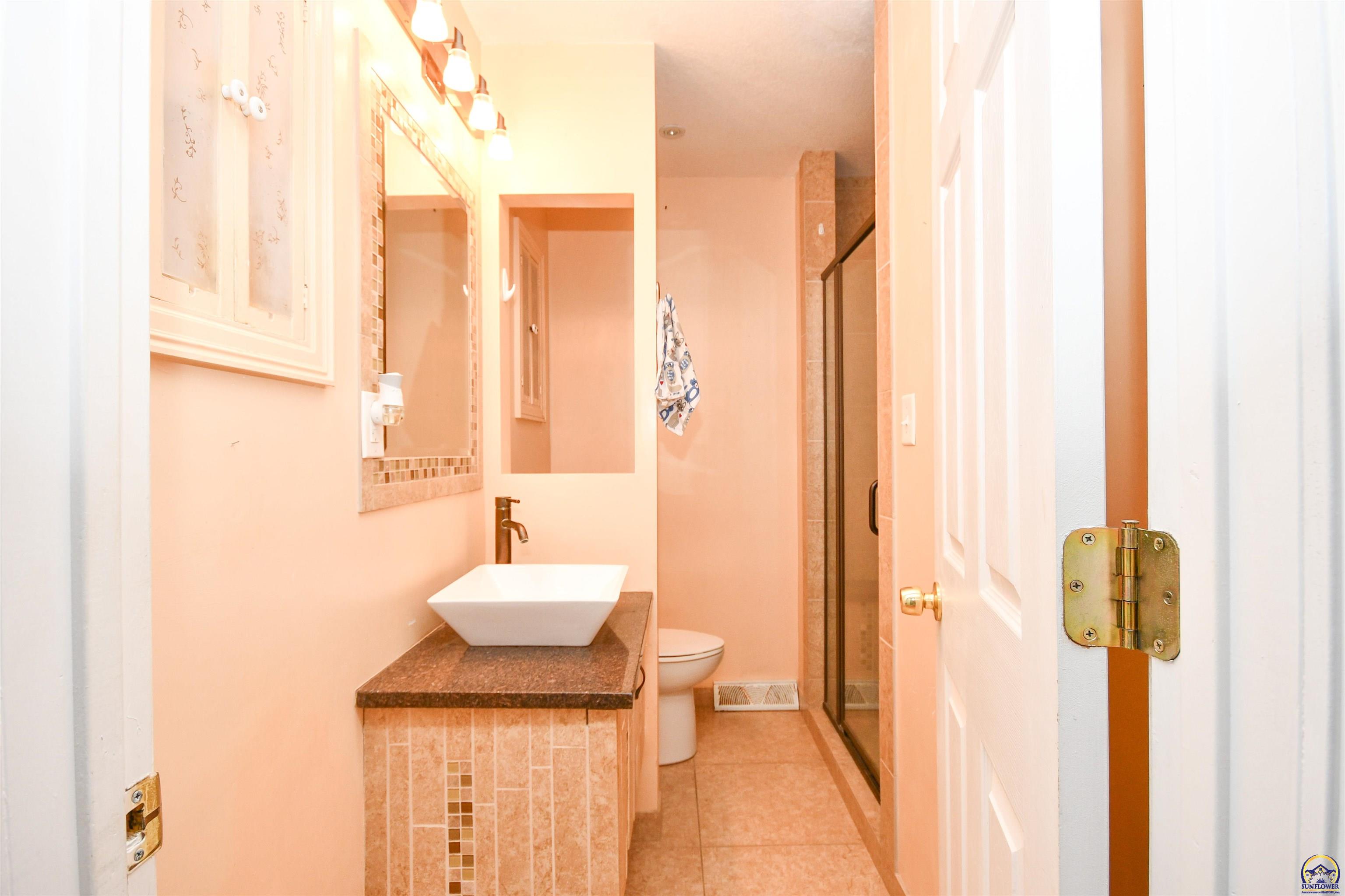 715 NW 35th ST