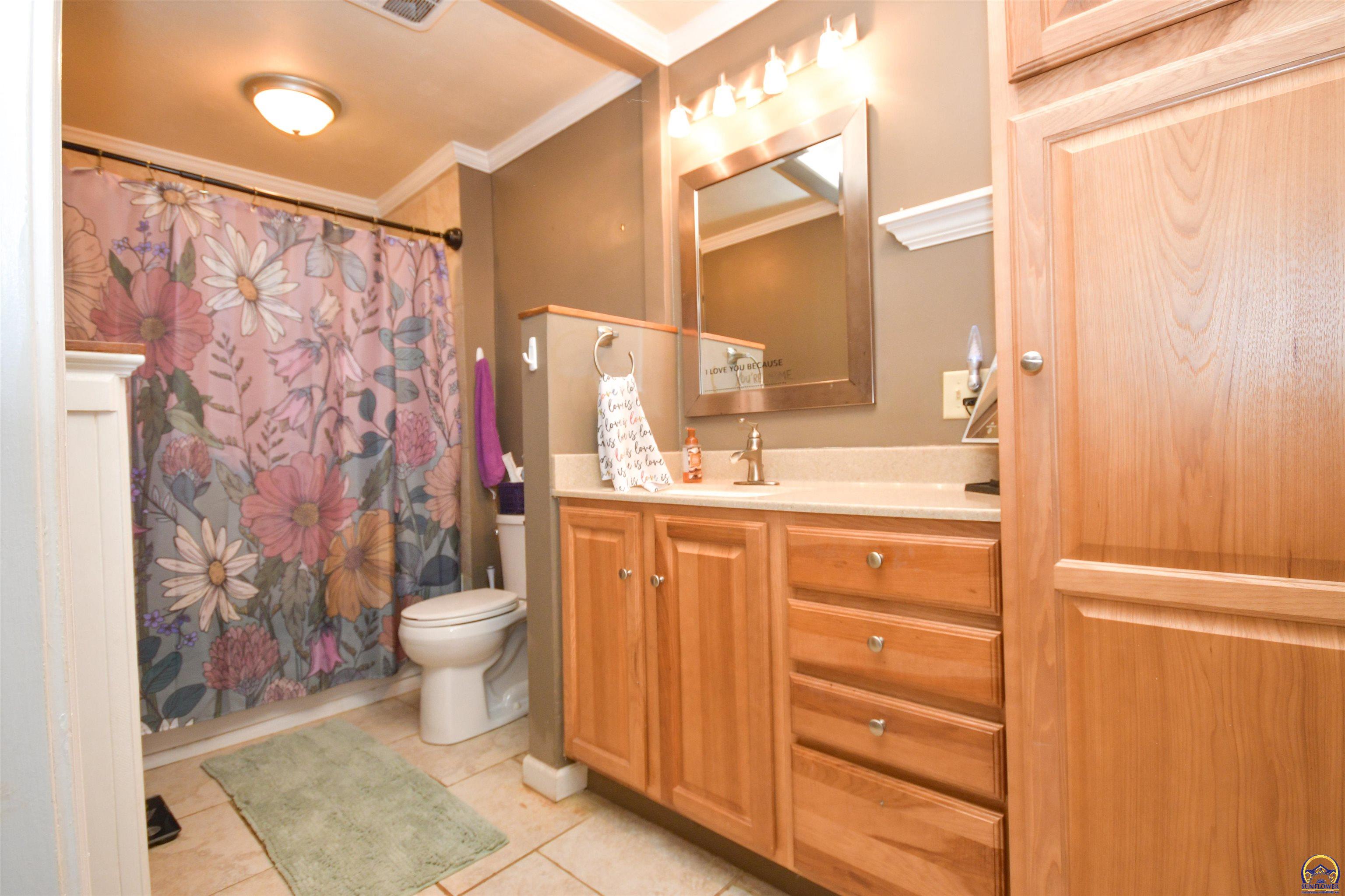 715 NW 35th ST