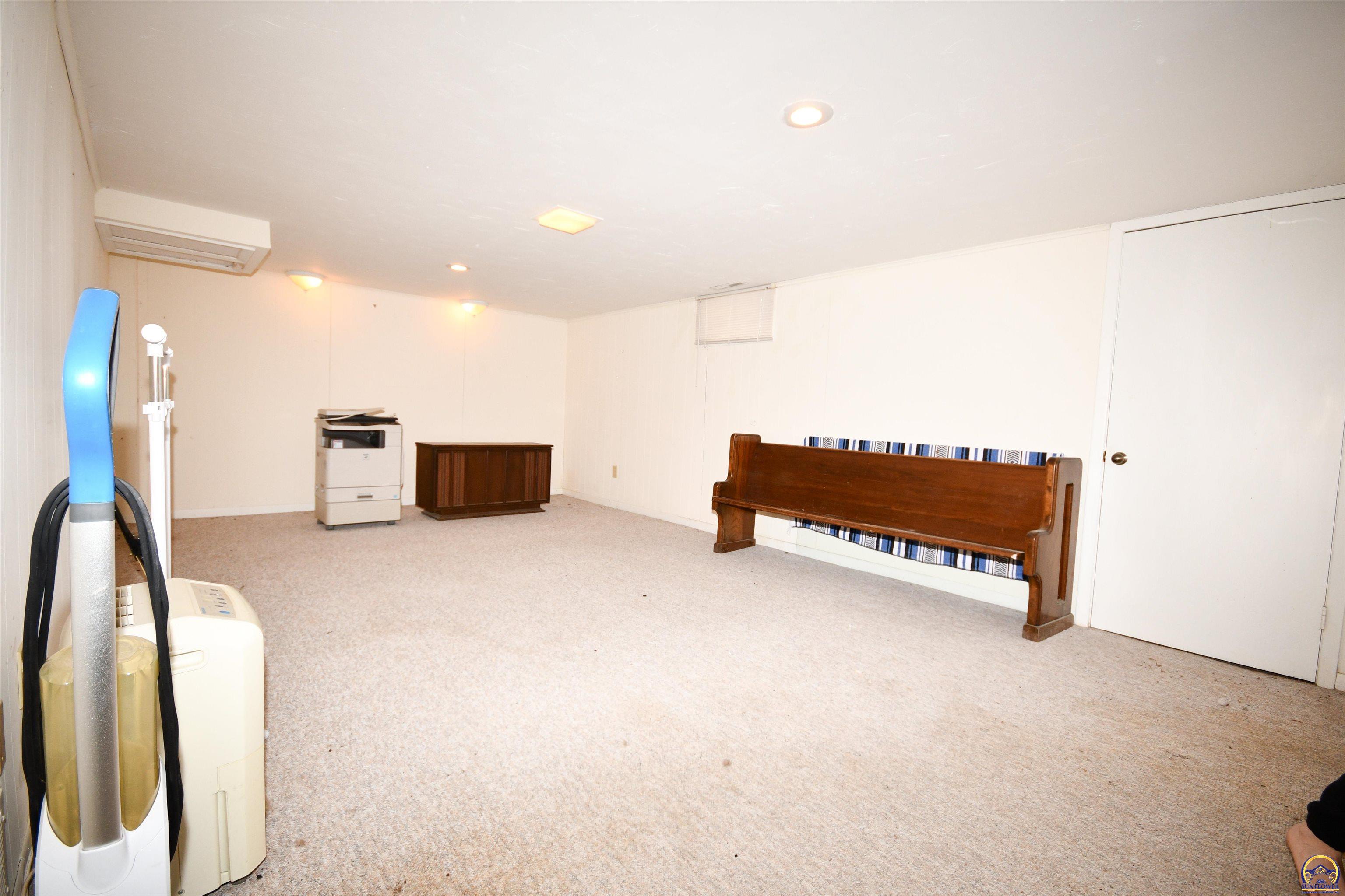 715 NW 35th ST