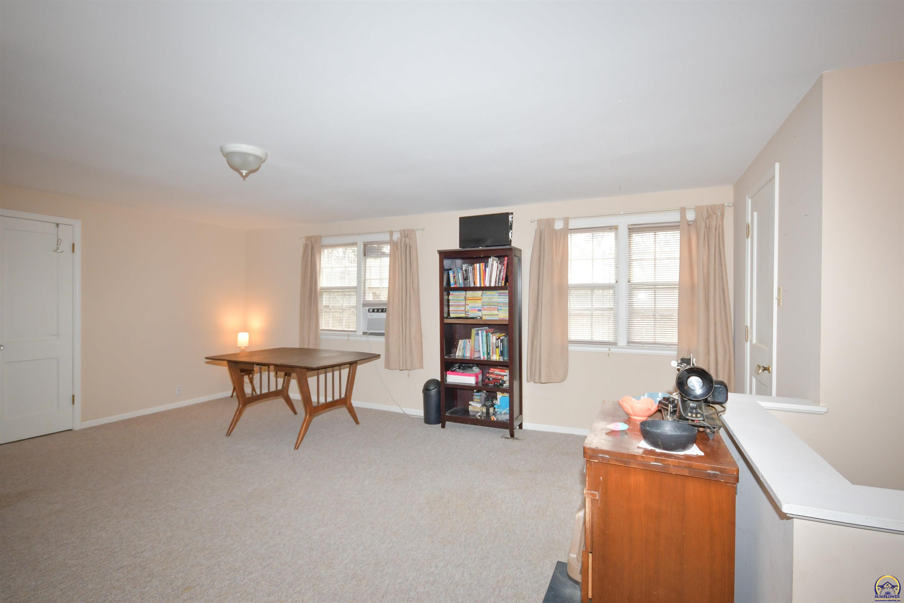 715 NW 35th ST