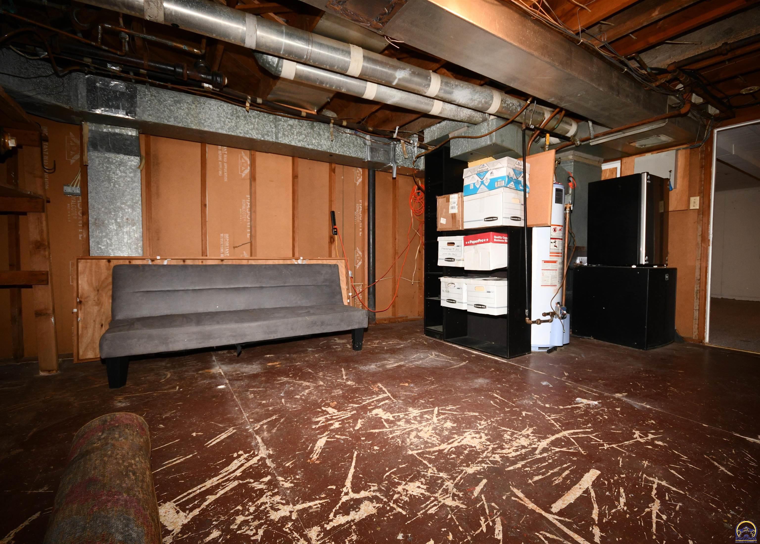 715 NW 35th ST