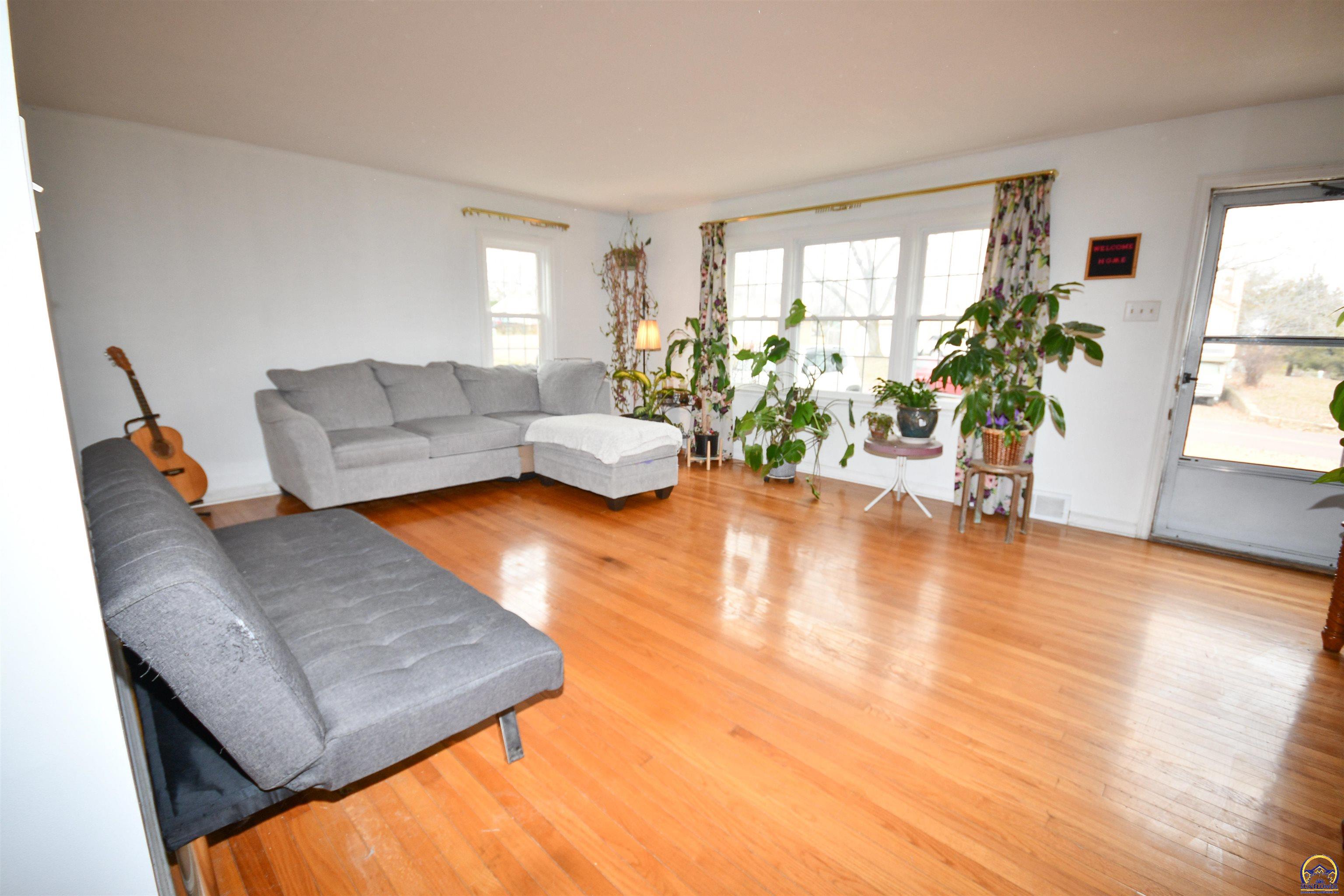 715 NW 35th ST