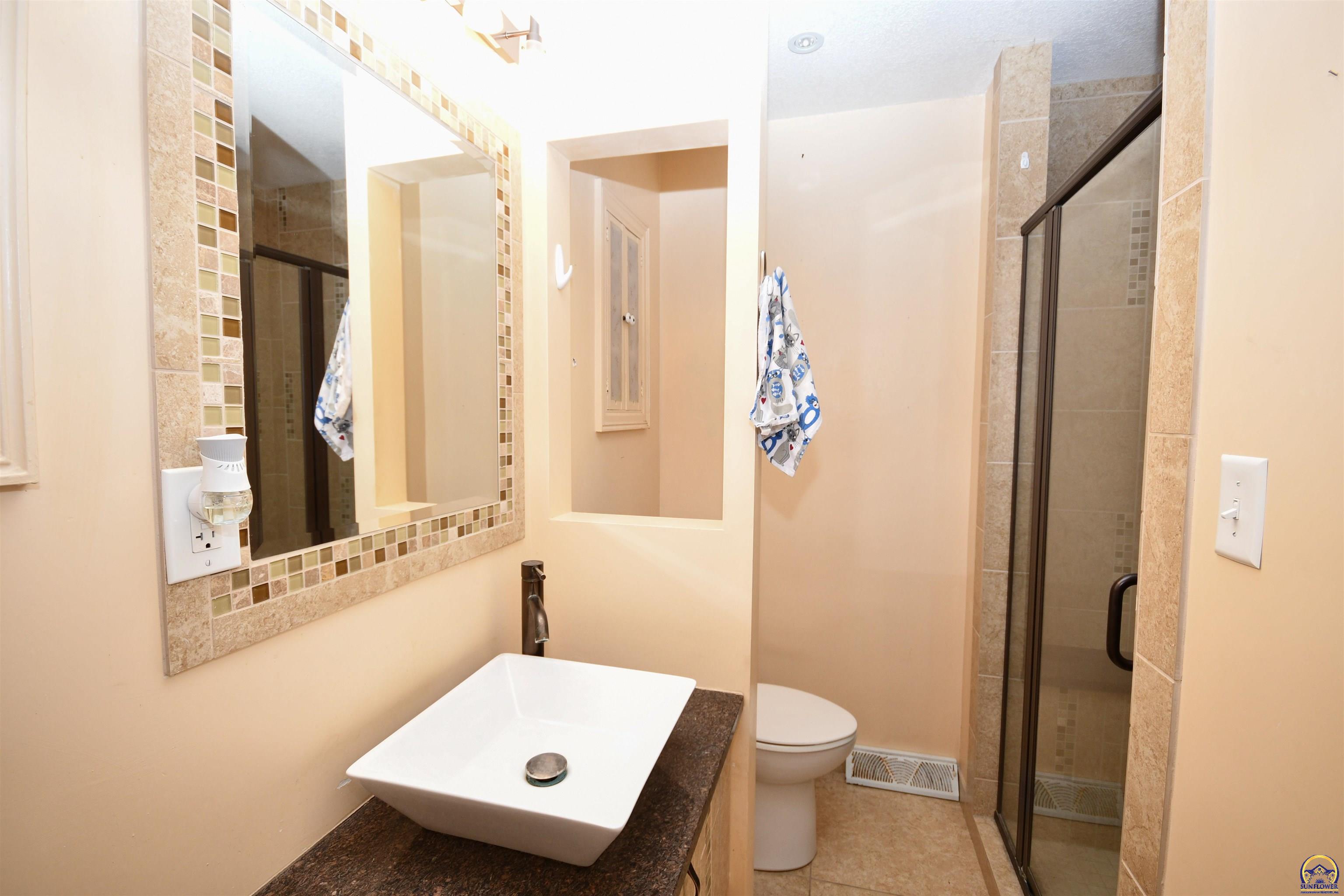 715 NW 35th ST