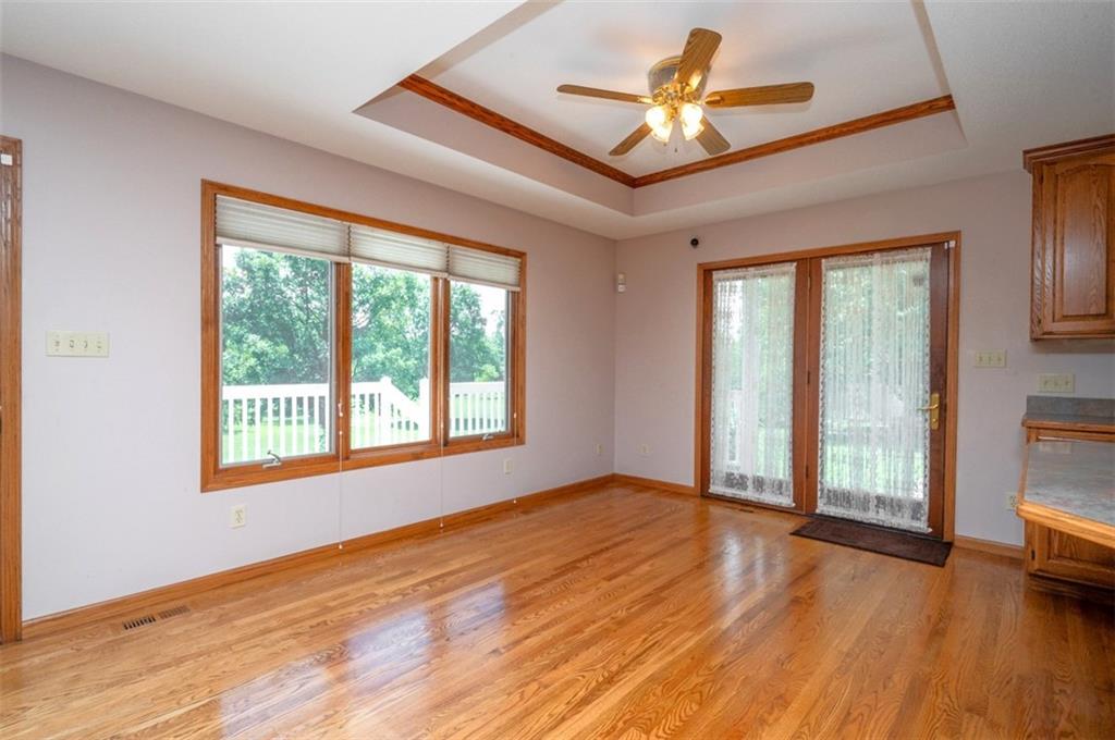 3827 SE 45th Street