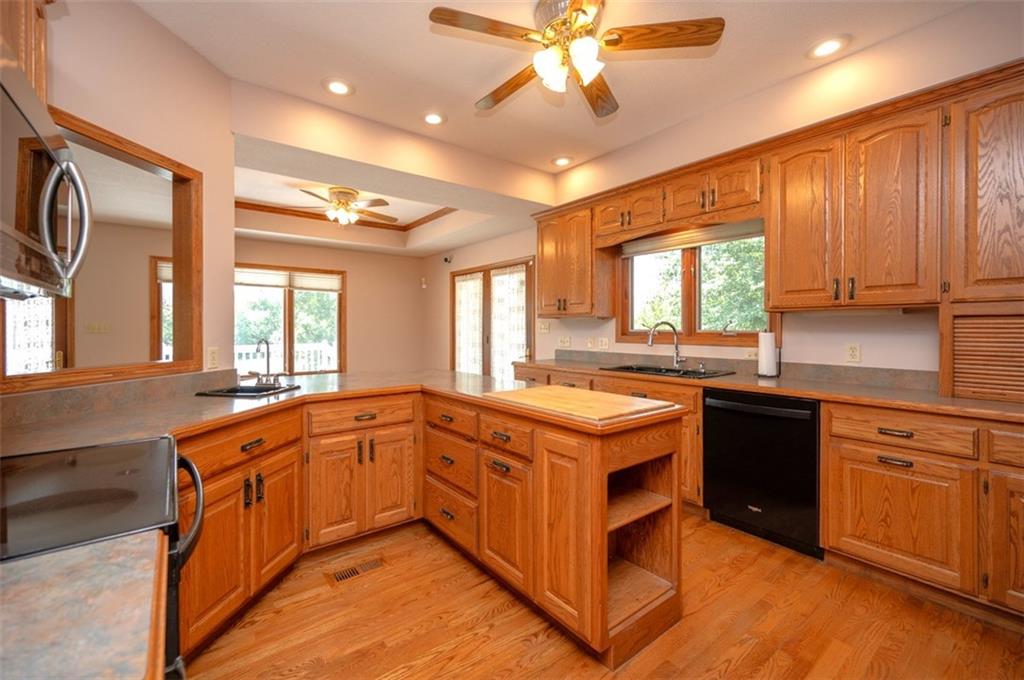 3827 SE 45th Street