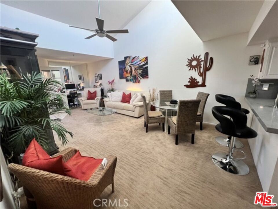 500 E Amado Rd Unit: 420