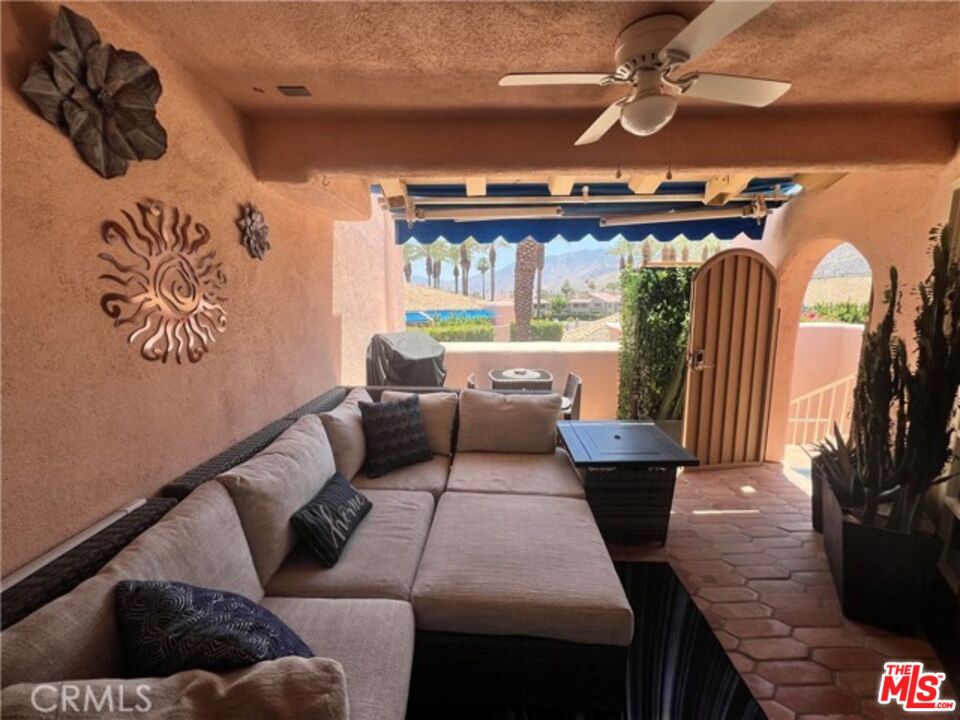 500 E Amado Rd Unit: 420