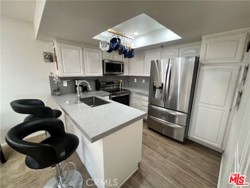 500 E Amado Rd Unit: 420