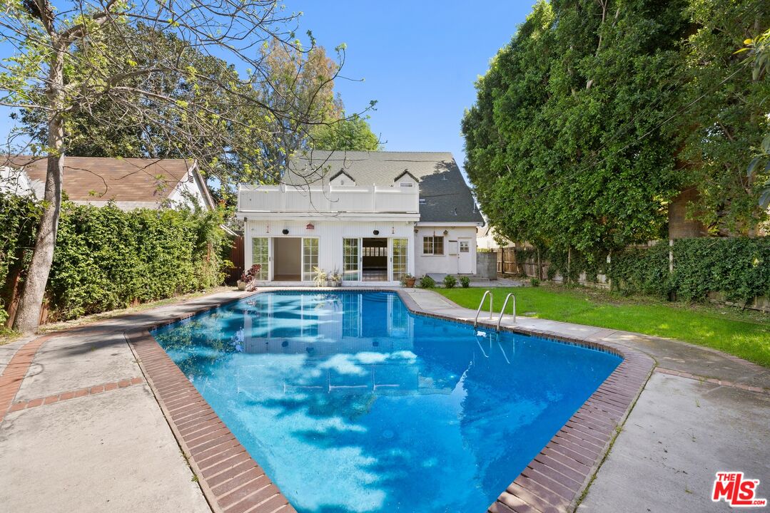 4309 Gentry Ave