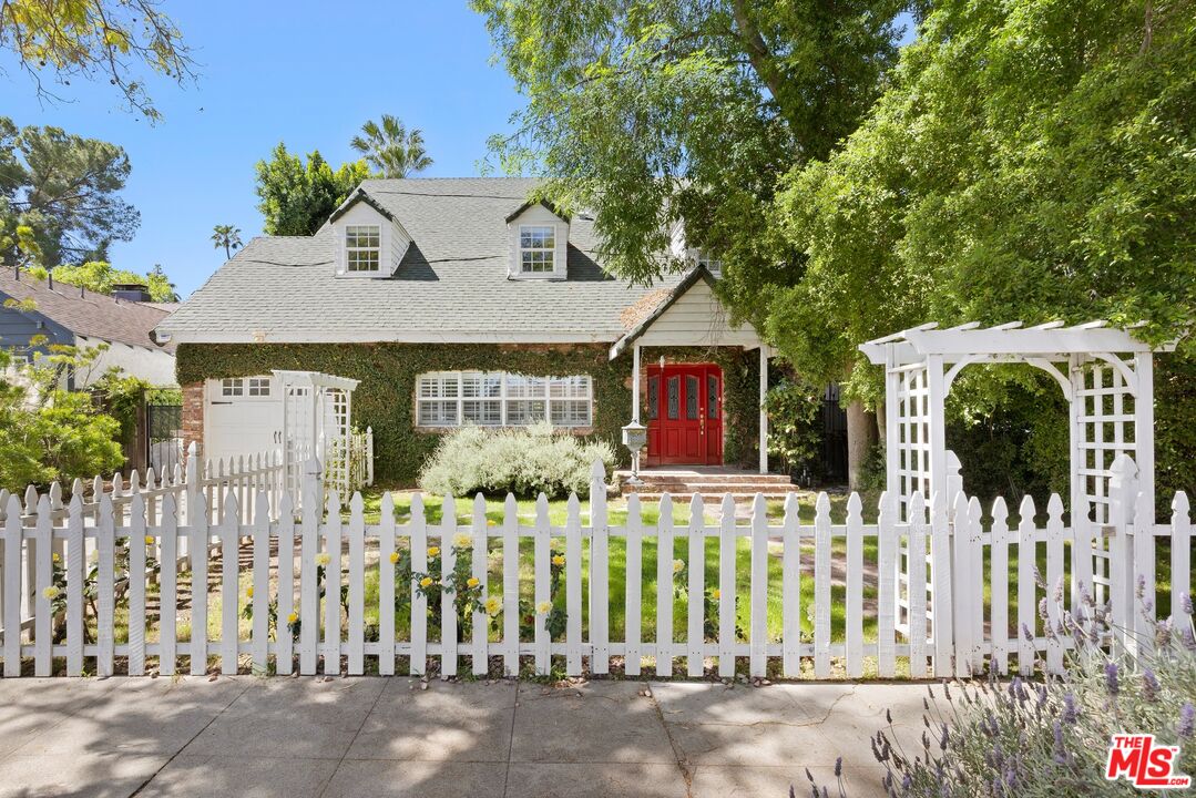 4309 Gentry Ave