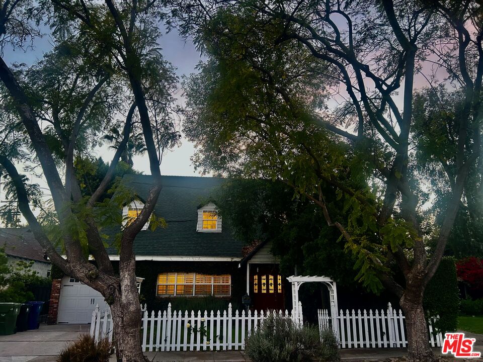 4309 Gentry Ave