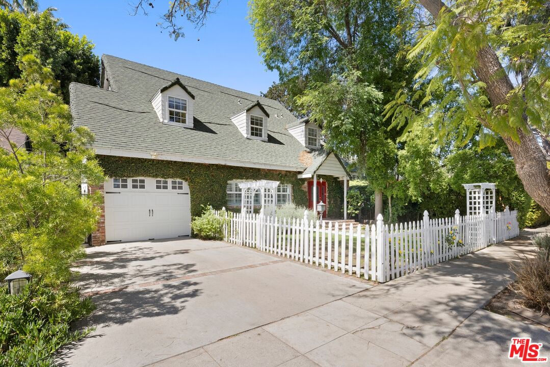4309 Gentry Ave