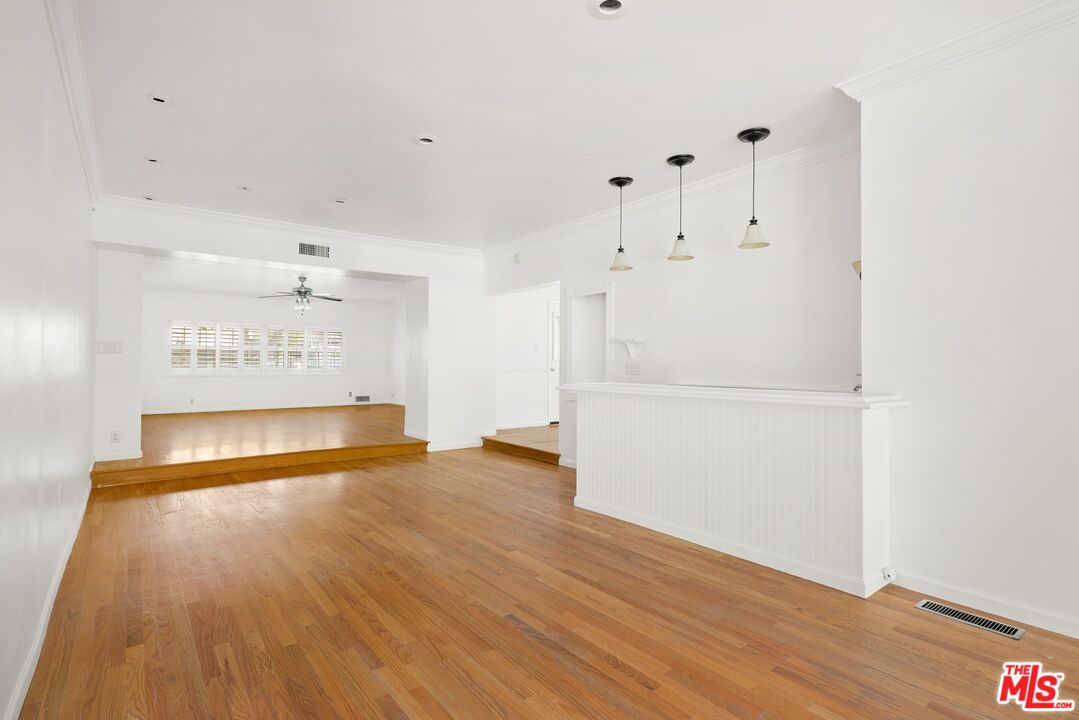 4309 Gentry Ave