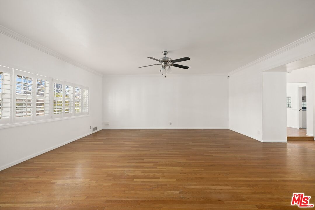 4309 Gentry Ave