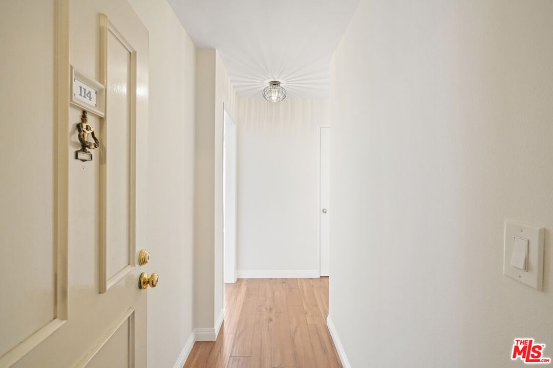 12720 Burbank Blvd Unit: 114