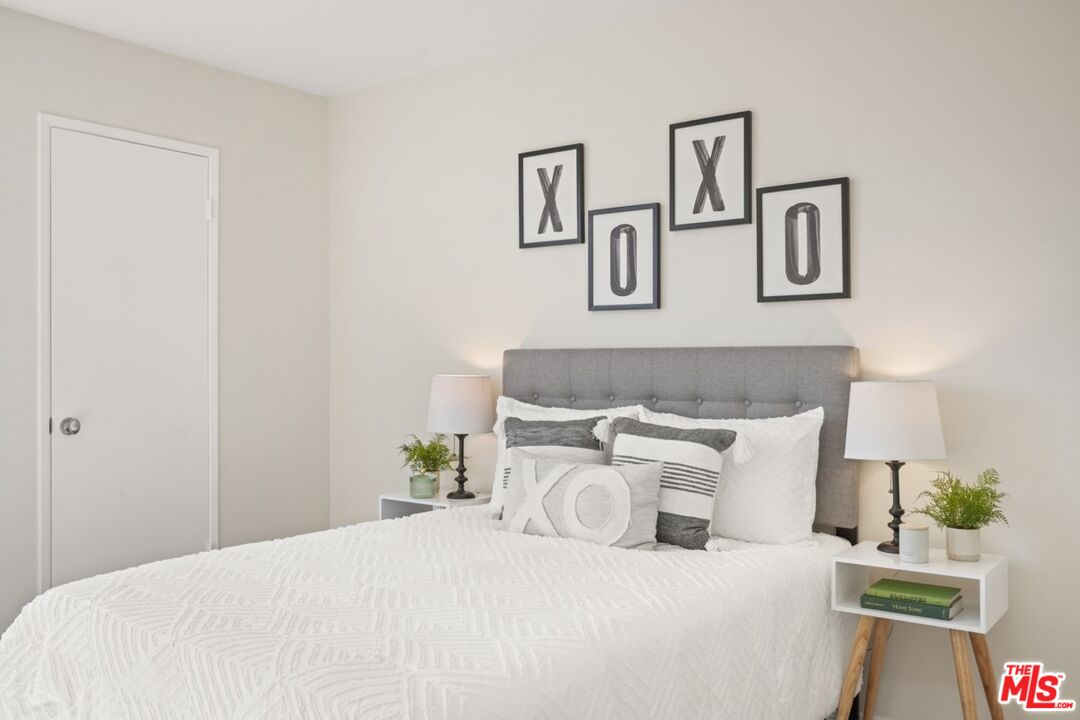 12720 Burbank Blvd Unit: 114