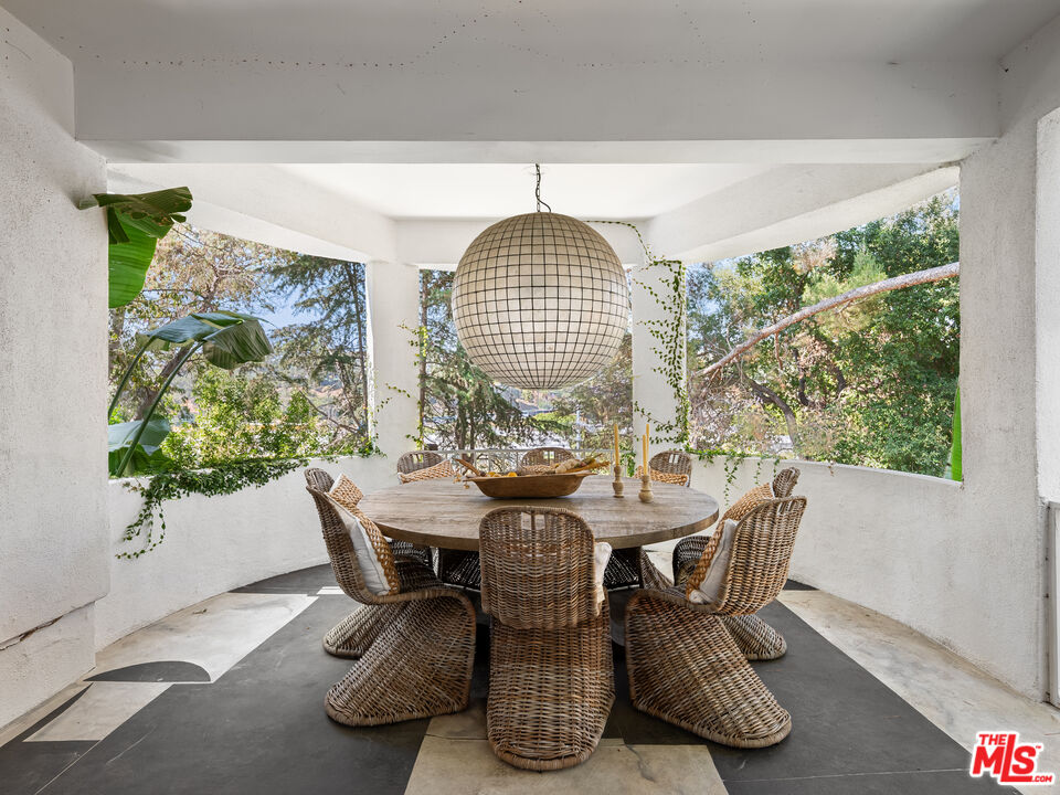 3434 Oak Glen Dr