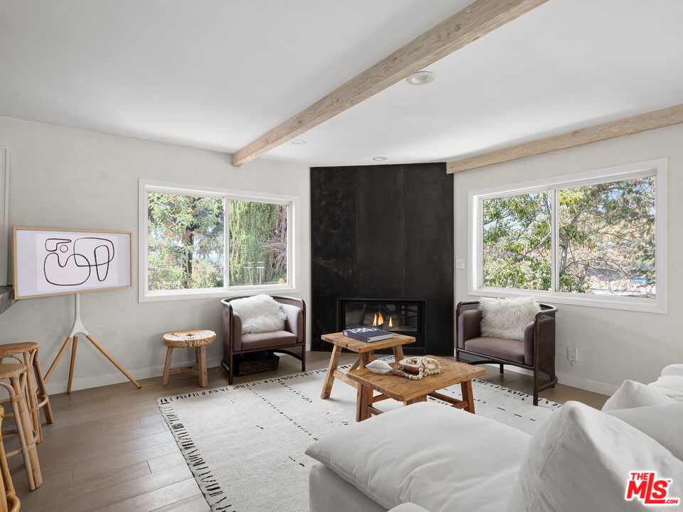 3434 Oak Glen Dr