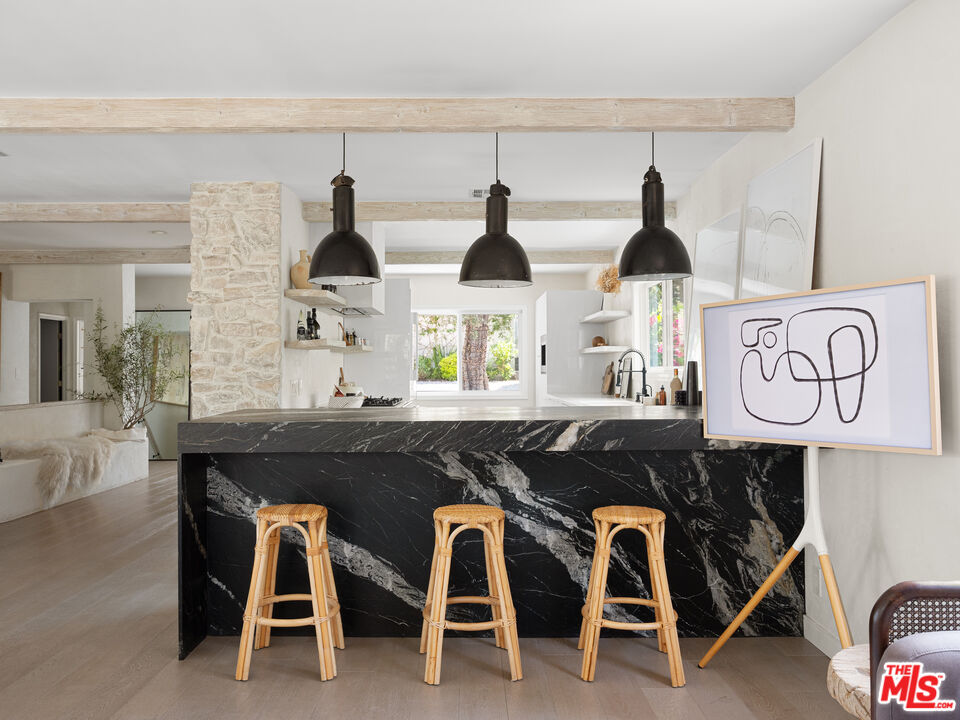3434 Oak Glen Dr