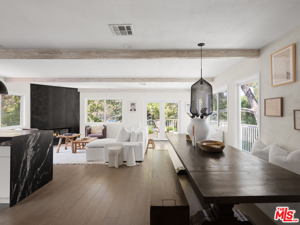 3434 Oak Glen Dr