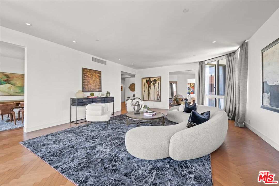 300 N Swall Dr Unit: 452