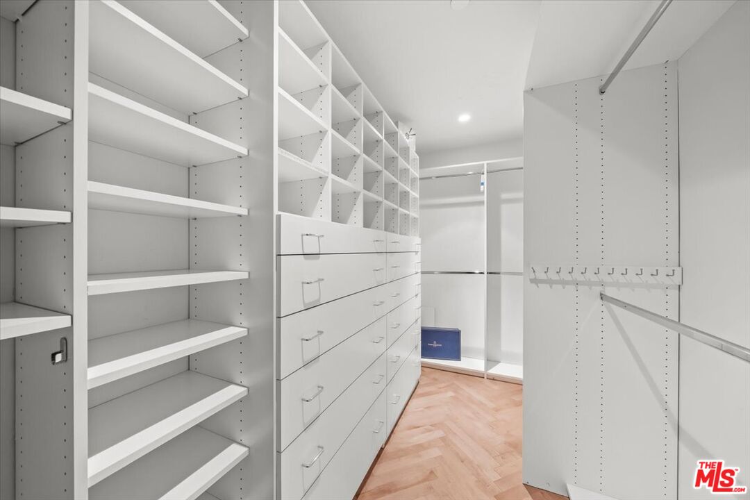 300 N Swall Dr Unit: 452