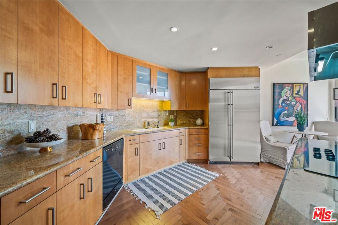 300 N Swall Dr Unit: 452