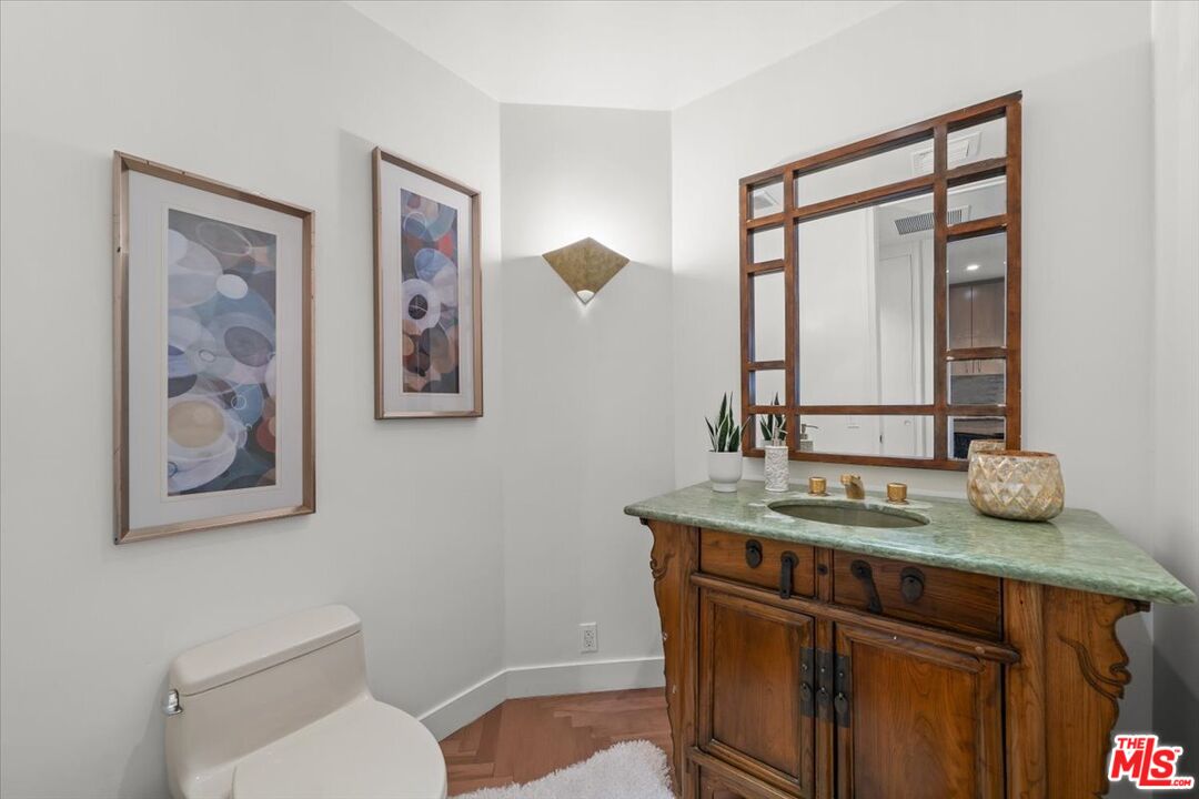 300 N Swall Dr Unit: 452