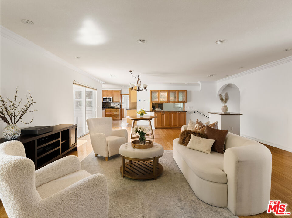 22780 Macfarlane Dr