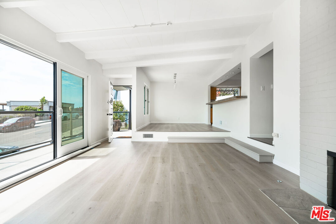 7000 Vista Del Mar Ln