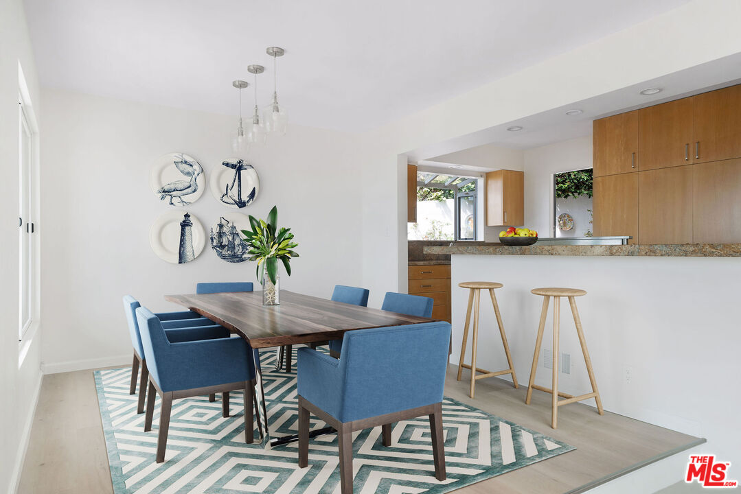 7000 Vista Del Mar Ln