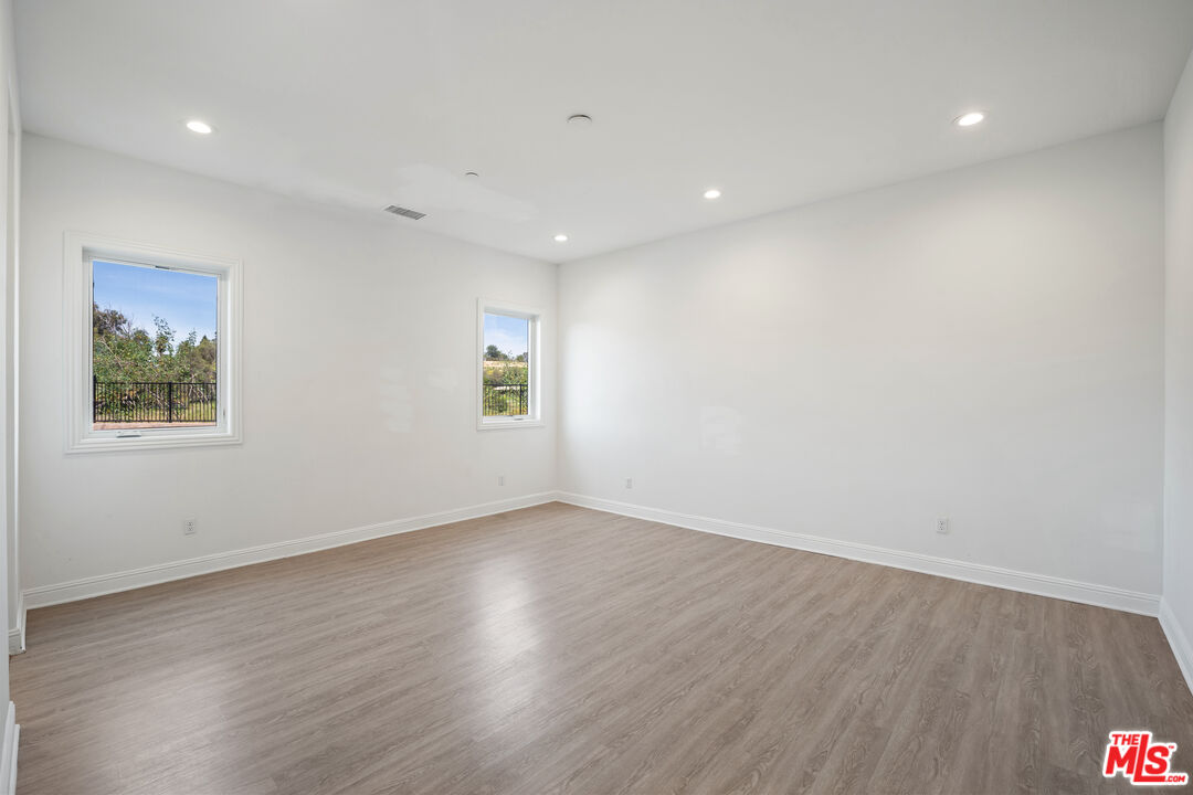 10615 Wood Briar Ct