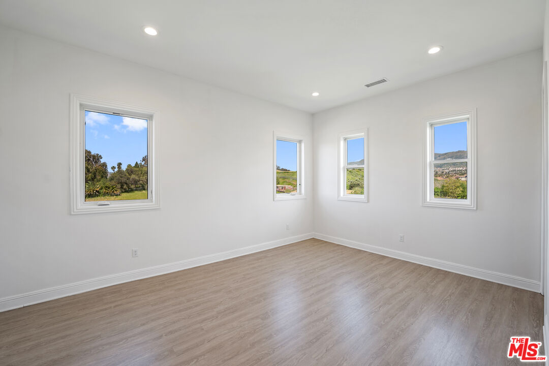 10615 Wood Briar Ct