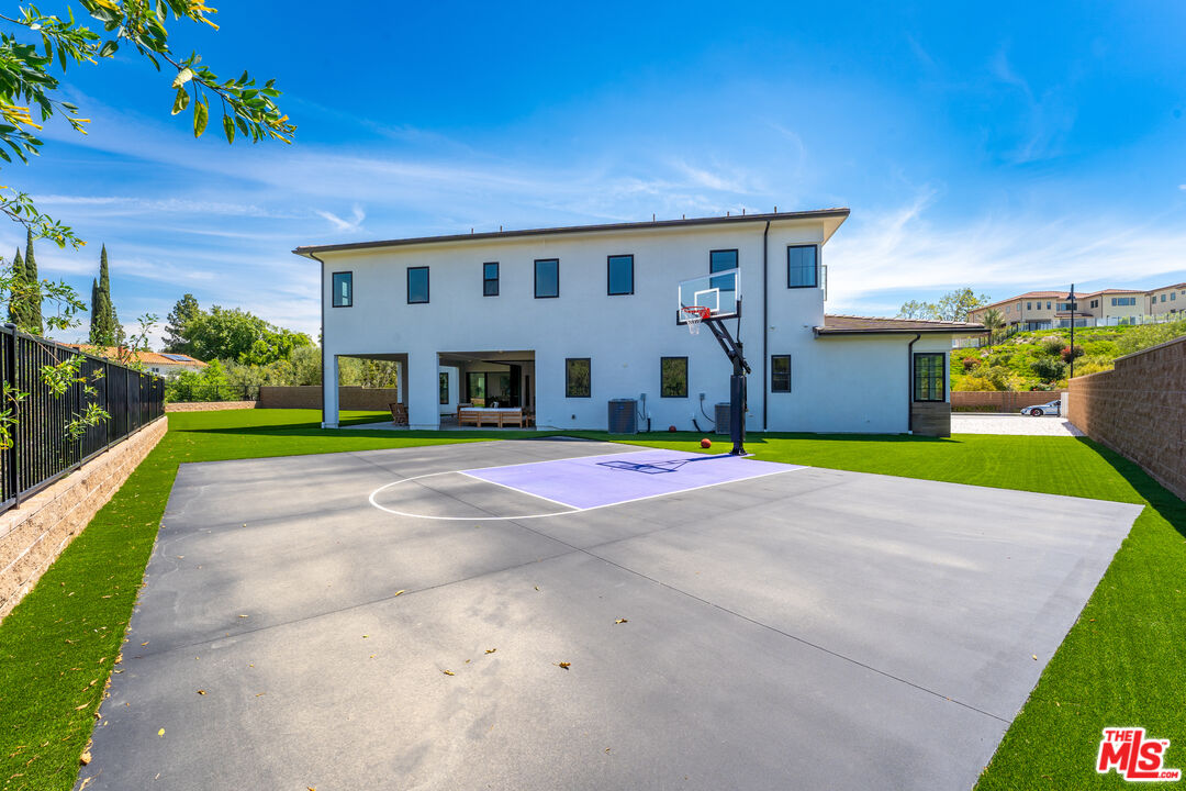 10615 Wood Briar Ct