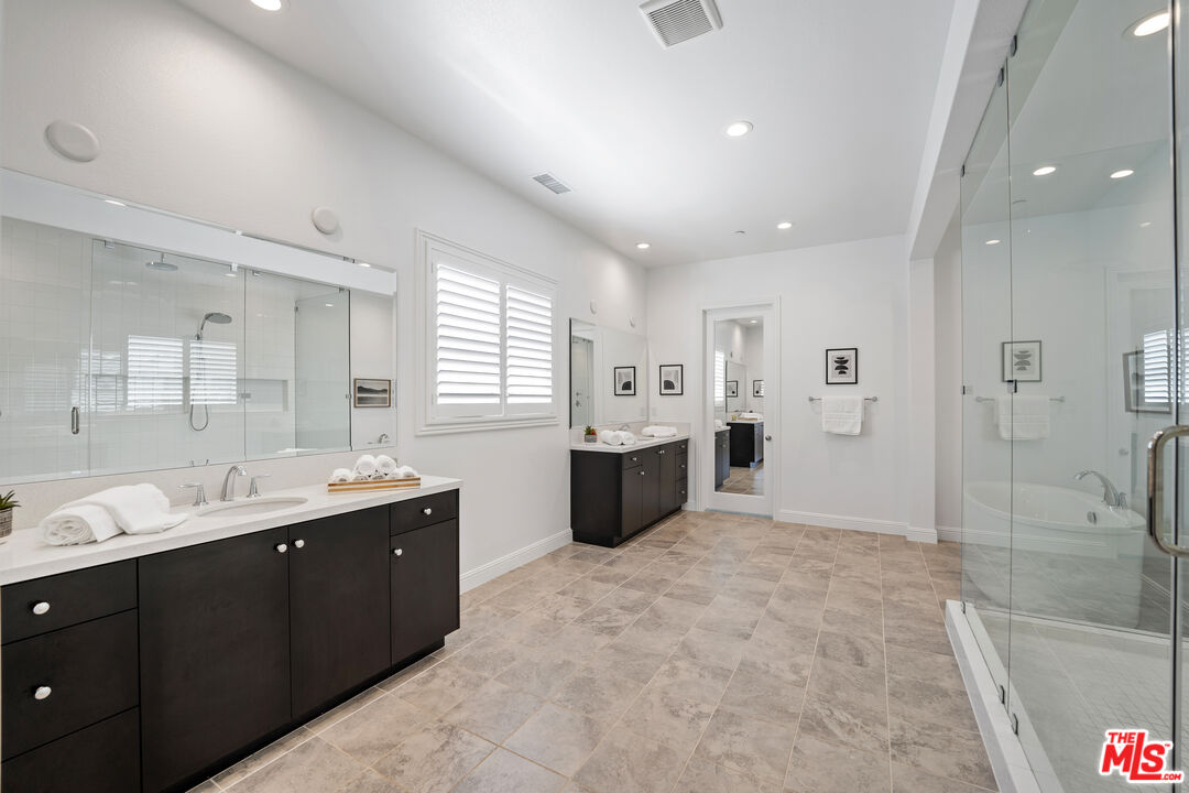 10615 Wood Briar Ct